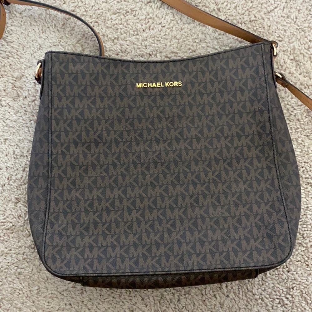 Crossbody Michael kors bag